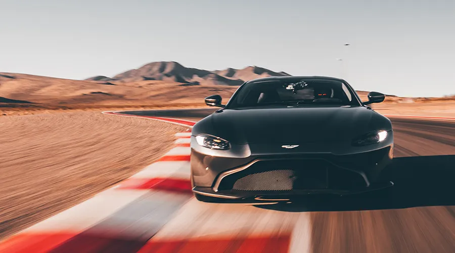 Aston Martin Vantage S Details