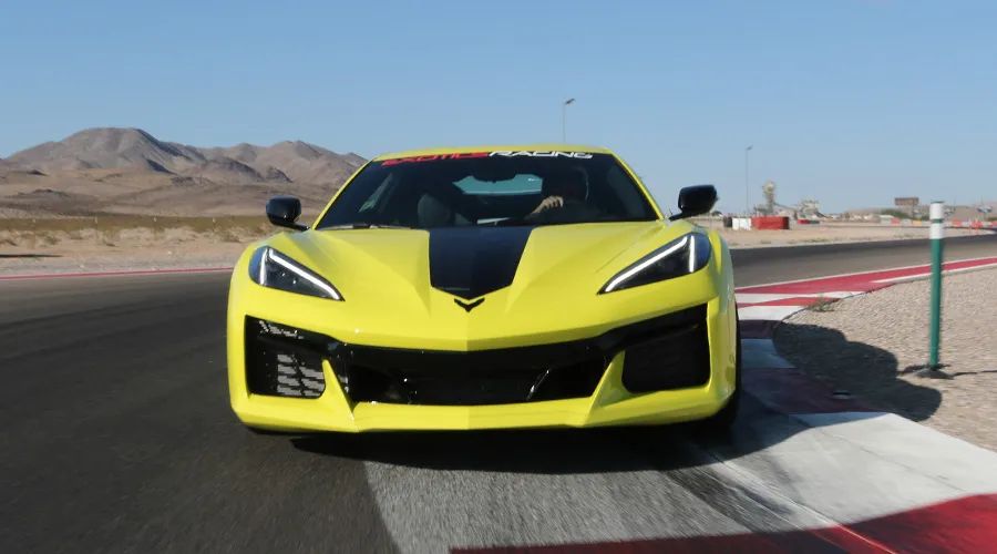 Corvette C8