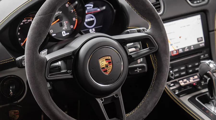 Porsche Cayman GT4