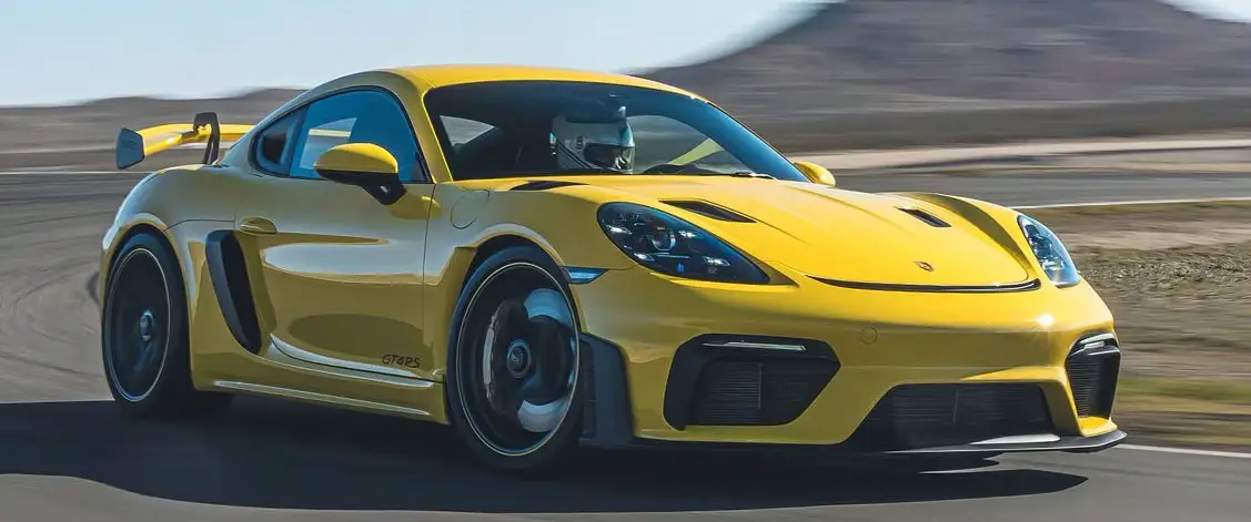 Porsche Cayman GT4 RS