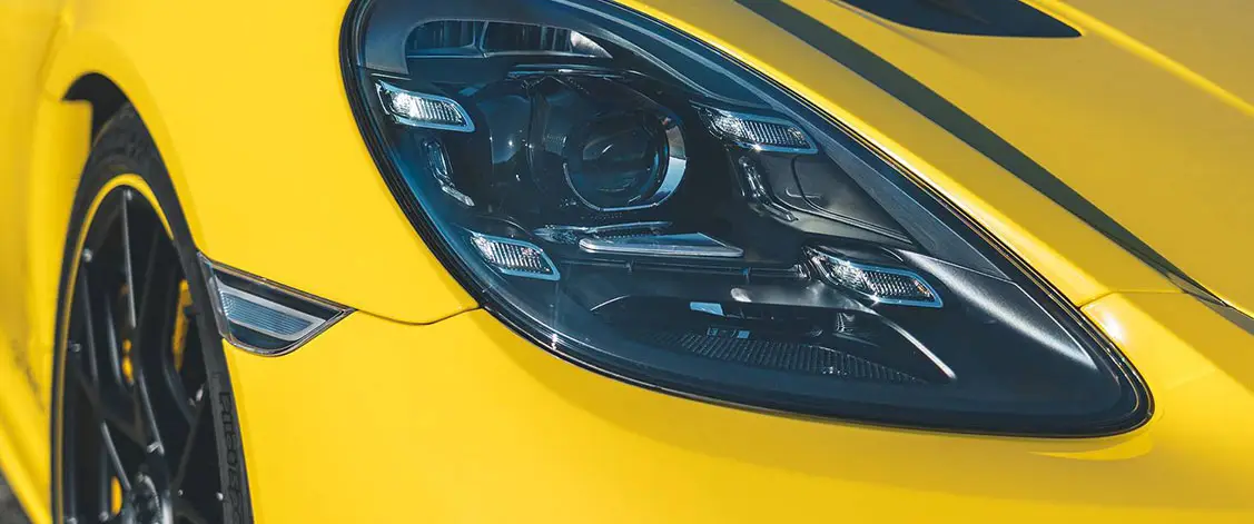 Porsche Cayman GT4 RS